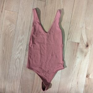 Abercrombie Seamless V-Neck Bodysuit in coral XS